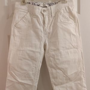 Levi's White Denim Capris